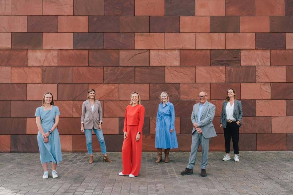 Groep-buiten_02-Lowres